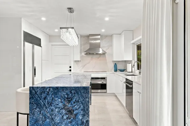 51-web-or-mls-116_Periwinkle_Dr_02413