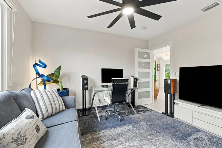 34-web-or-mls-116_Periwinkle_Dr_02308
