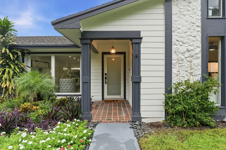 8-web-or-mls-116_Periwinkle_Dr_02173
