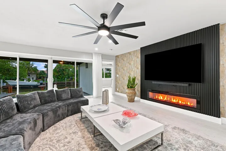 44-web-or-mls-116_Periwinkle_Dr_02374