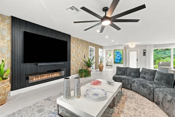 42-web-or-mls-116_Periwinkle_Dr_02365