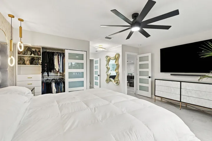 20-web-or-mls-116_Periwinkle_Dr_02281