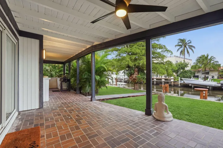 15-web-or-mls-116_Periwinkle_Dr_02227