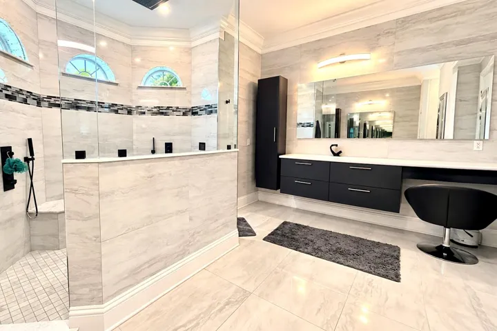 primary bath view