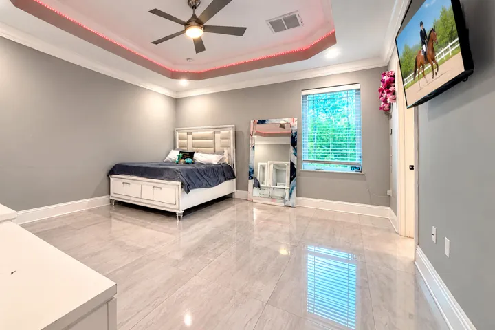 2nd bedroom suite at view