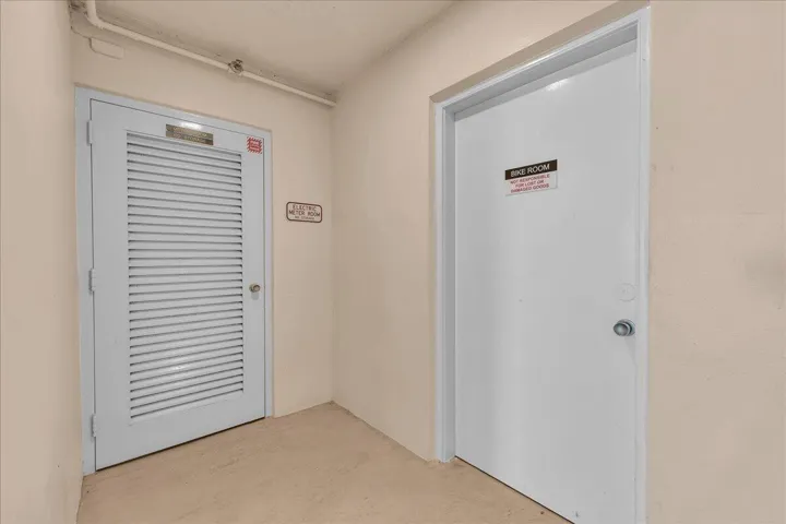 Bike room same floor