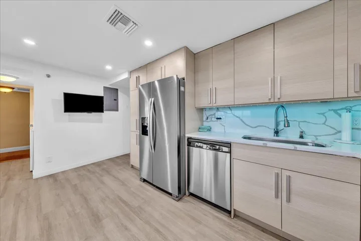 Extra cabinets for storage