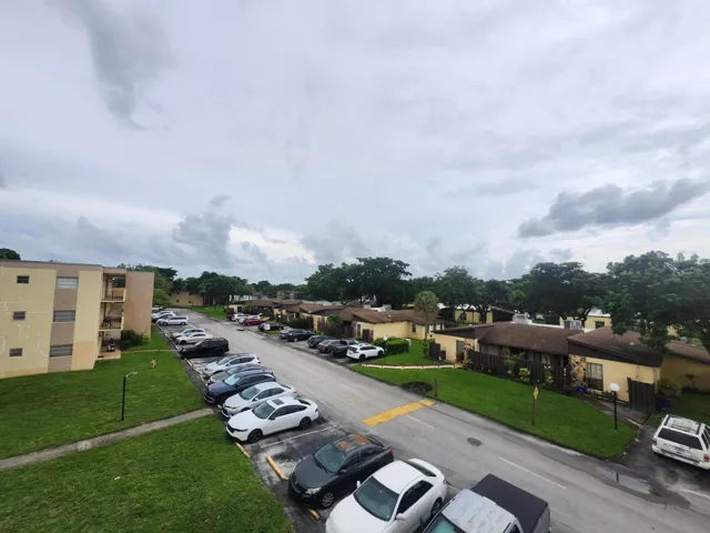 1000041328