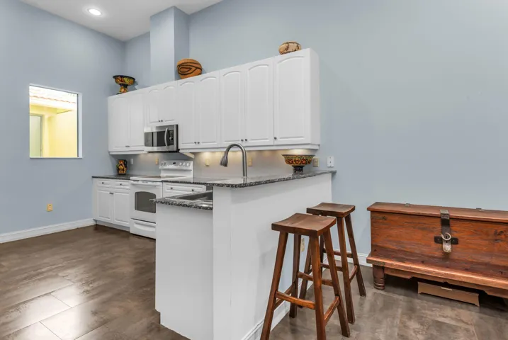 47-web-or-mls-photo-31
