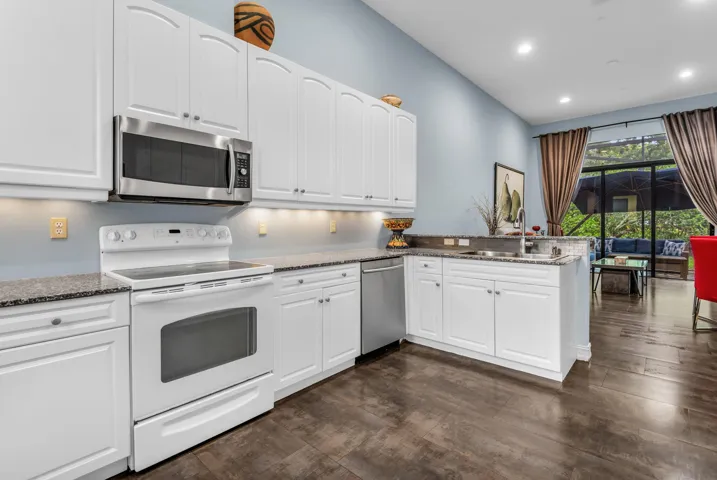 51-web-or-mls-photo-35