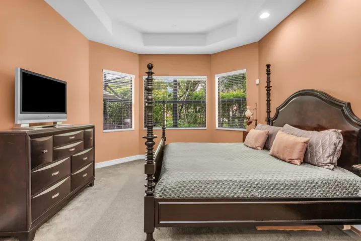 26-web-or-mls-photo-10