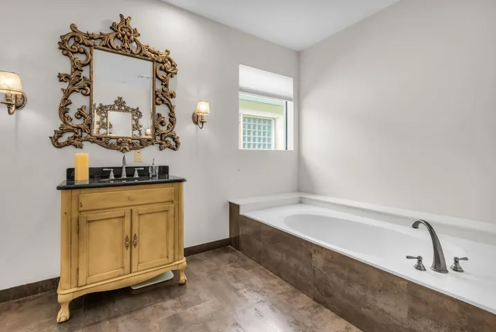 34-web-or-mls-photo-18