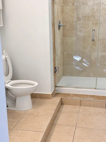 Listing_Interior_01