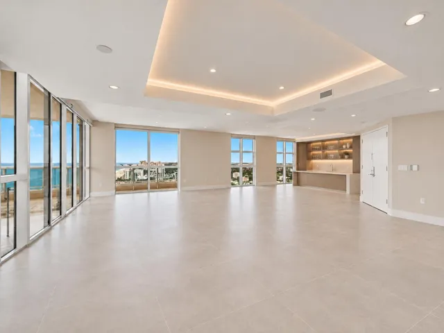 Coastal Luxury Open-Plan Interior