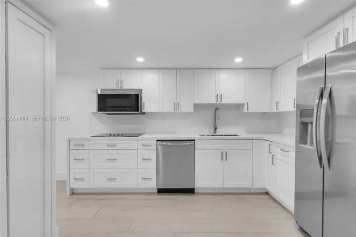 As stated before, an all new kitchen and Frigidaire "Gallery" Stainless Steel appliances and they are only 2-3 years old.
