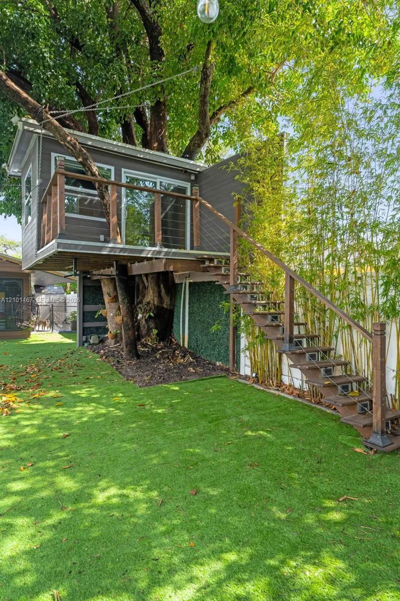 Property photo 44