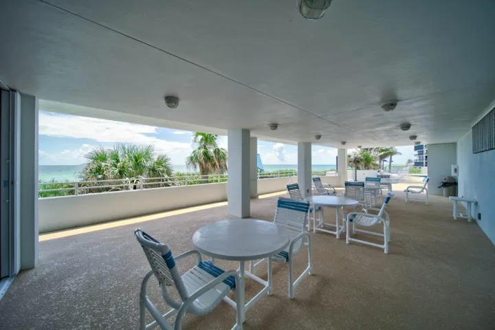 046_-_Covered_Patio_-_Empress
