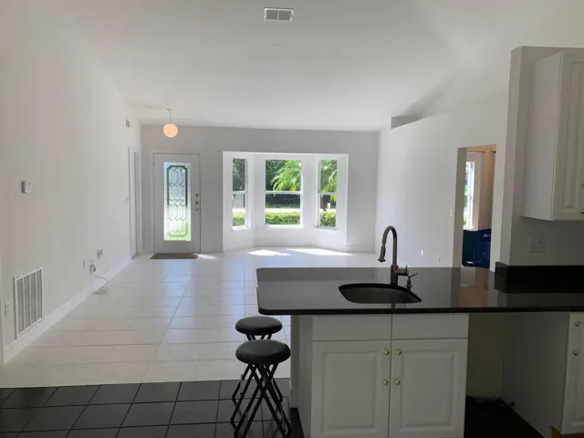 CRUZAN KITCHEN TO LIVING ROOM