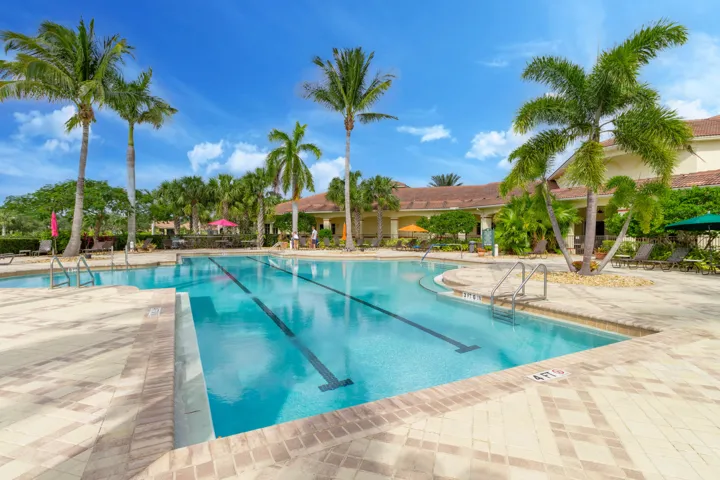 Island Club Pool