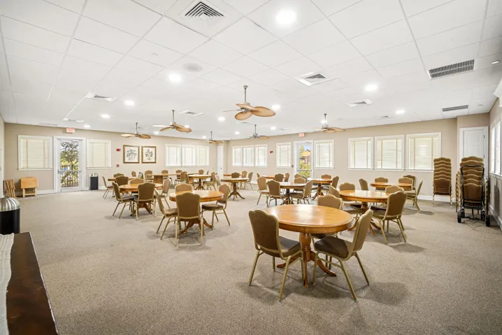 Island Club Big Room 2023