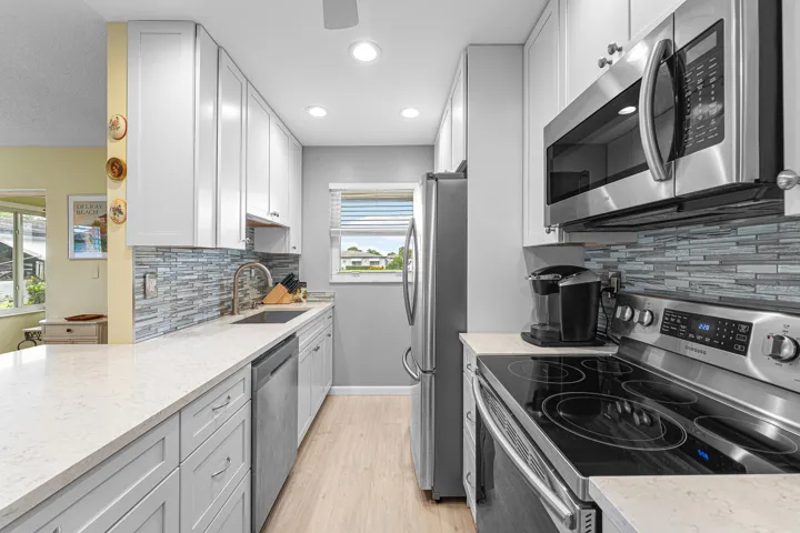 011-572HighPointDrive-DelrayBeach-FL-334