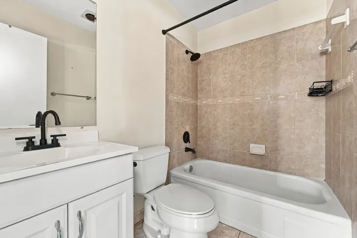 19_bathroom