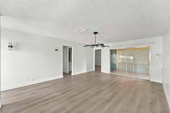 08_living room