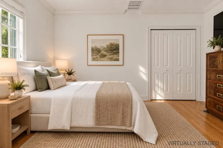 Guest Room with BONUS area + Additional Closet