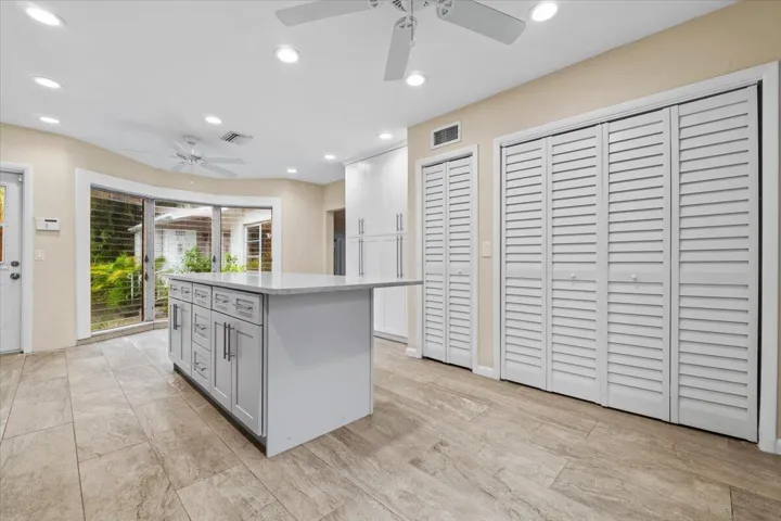 2337 sw 20th kitchenb counter