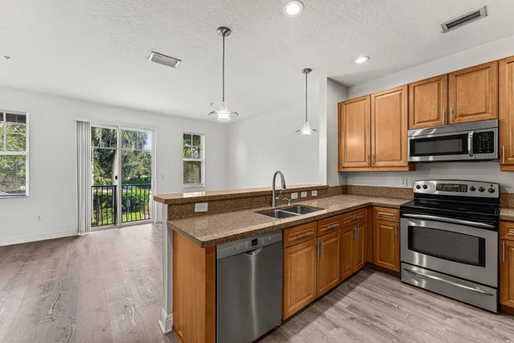 019-673Northwest38thCircle-BocaRaton-FL-