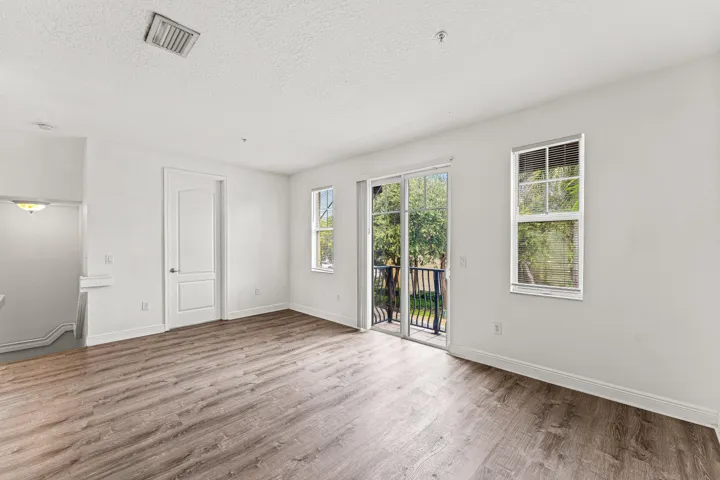 017-673Northwest38thCircle-BocaRaton-FL-