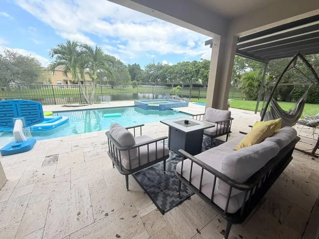 Property photo 32