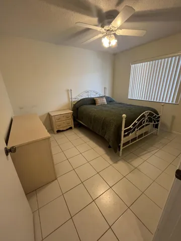 guest/2nd bedroom