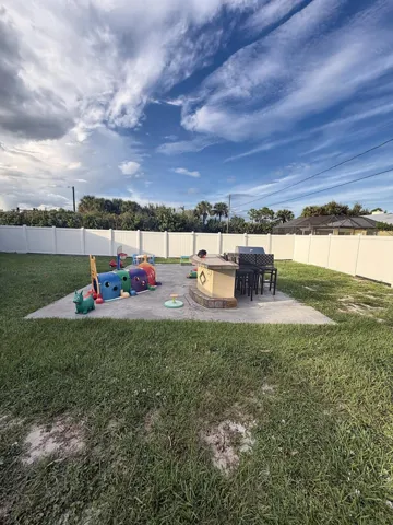 10-Patio-Outdoor-Bar