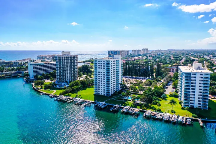 Boca Lake View