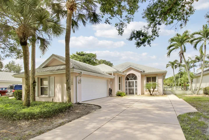 7508 SE Autumn Lane, Hobe Sound, FL