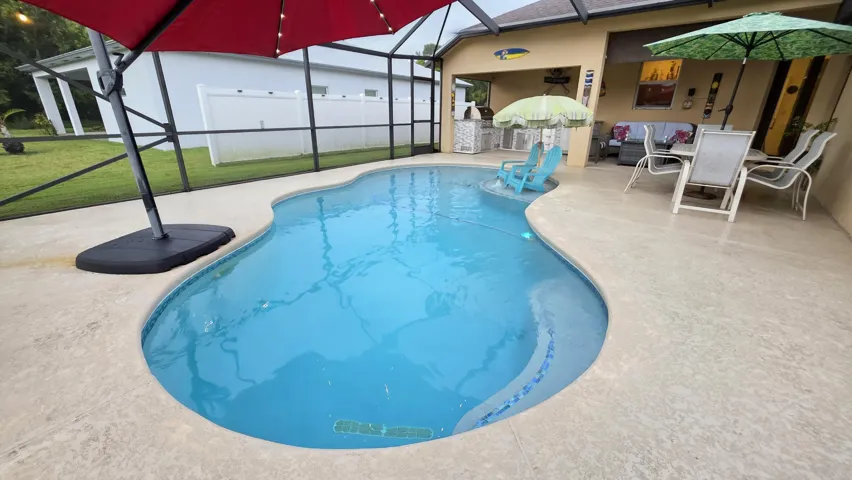 1702 SE N Blackwell Dr (20)