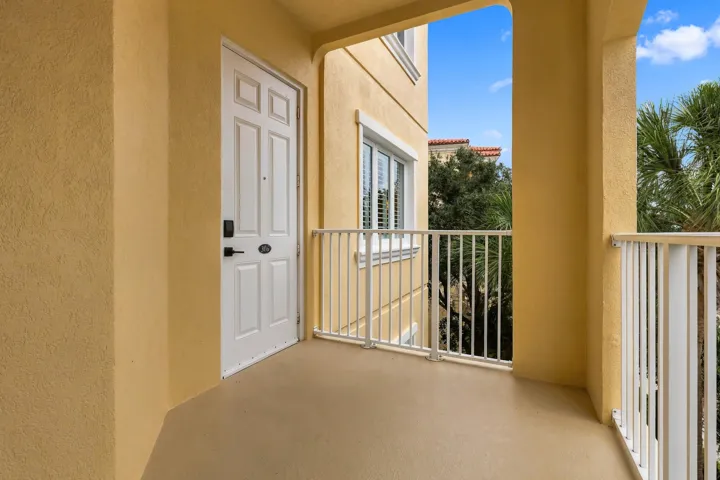 End Unit means nobody walking by your front door (unless there to see you)