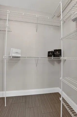 Walk-in Closet