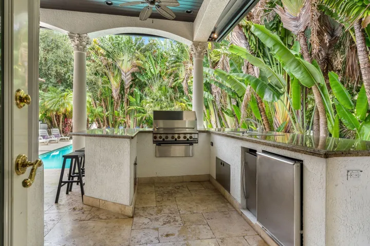 14-E-Ocean-Ave-HigMedia-092