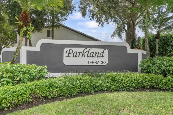 Parkland Terraces Entrance