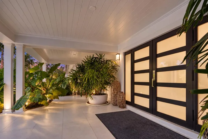 FRONT ENTRY