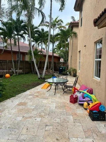 Photo 34