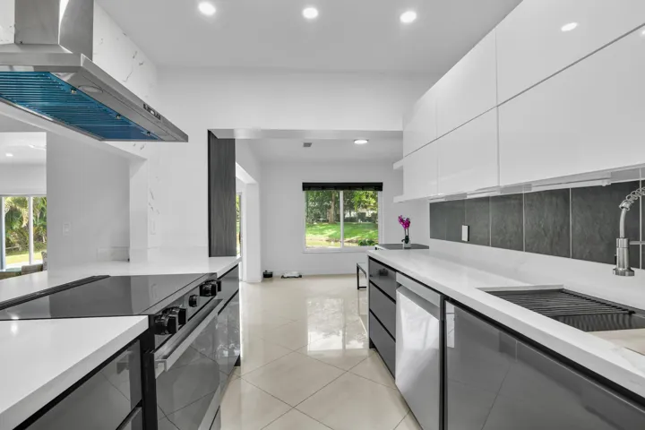 5707 White Hickory Cir, Tamarac -64