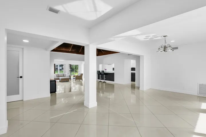5707 White Hickory Cir, Tamarac -29
