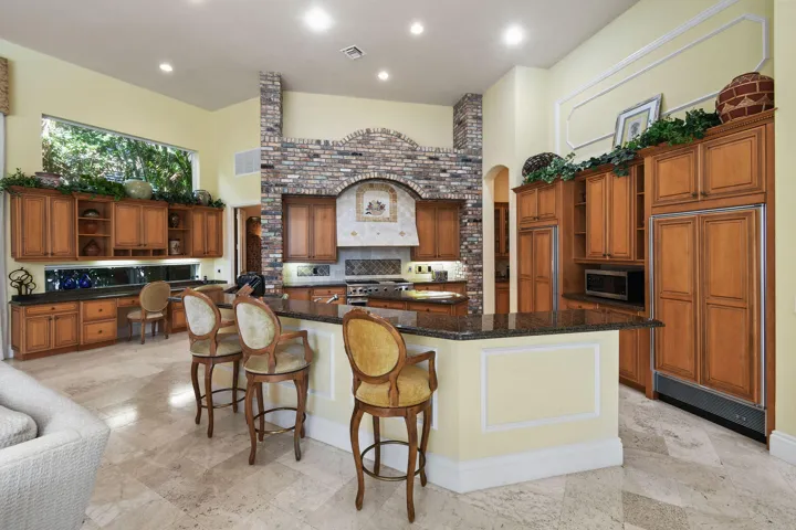 209GrandPointeDr(39)