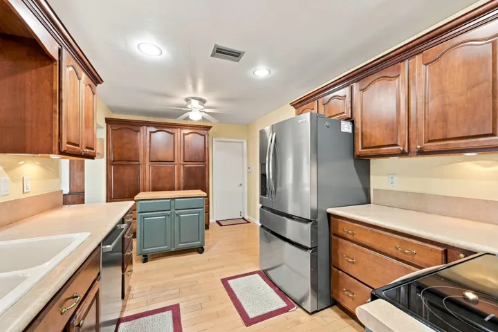 11_stl_8755