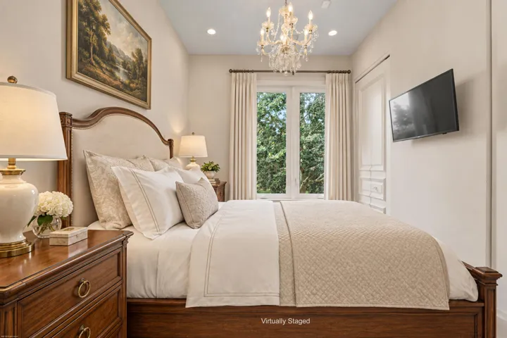 Studio suite bedroom
