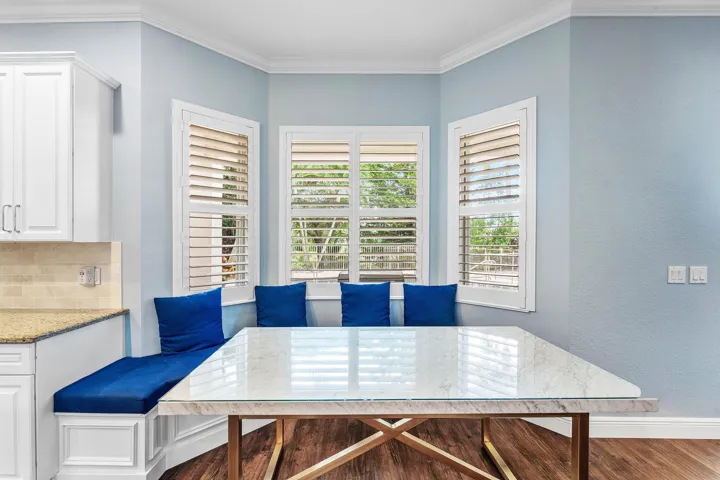 Breakfast nook