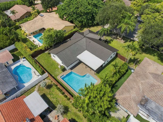63-web-or-mls-10742-nw-18th-ct
